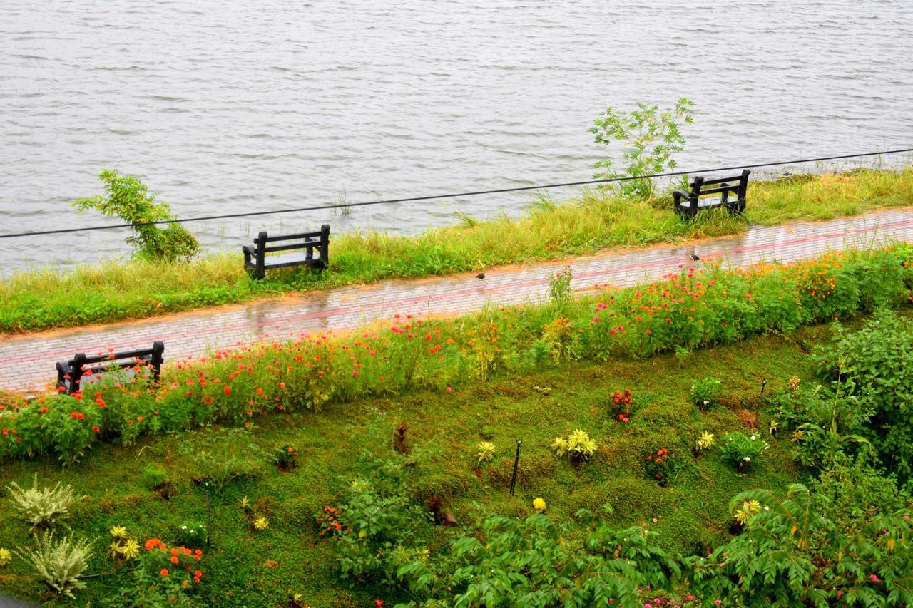 Lake City Resort Anuradhapura Exterior photo