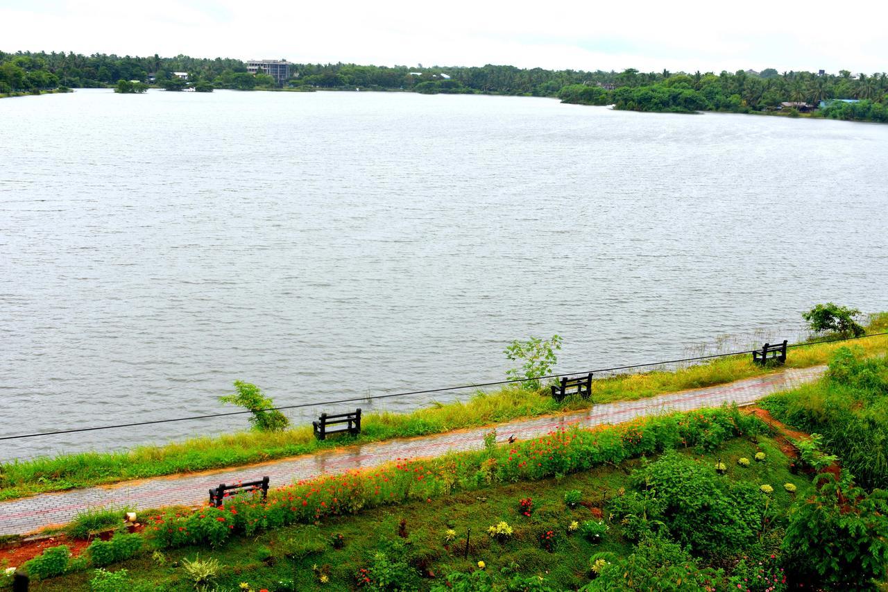 Lake City Resort Anuradhapura Exterior photo