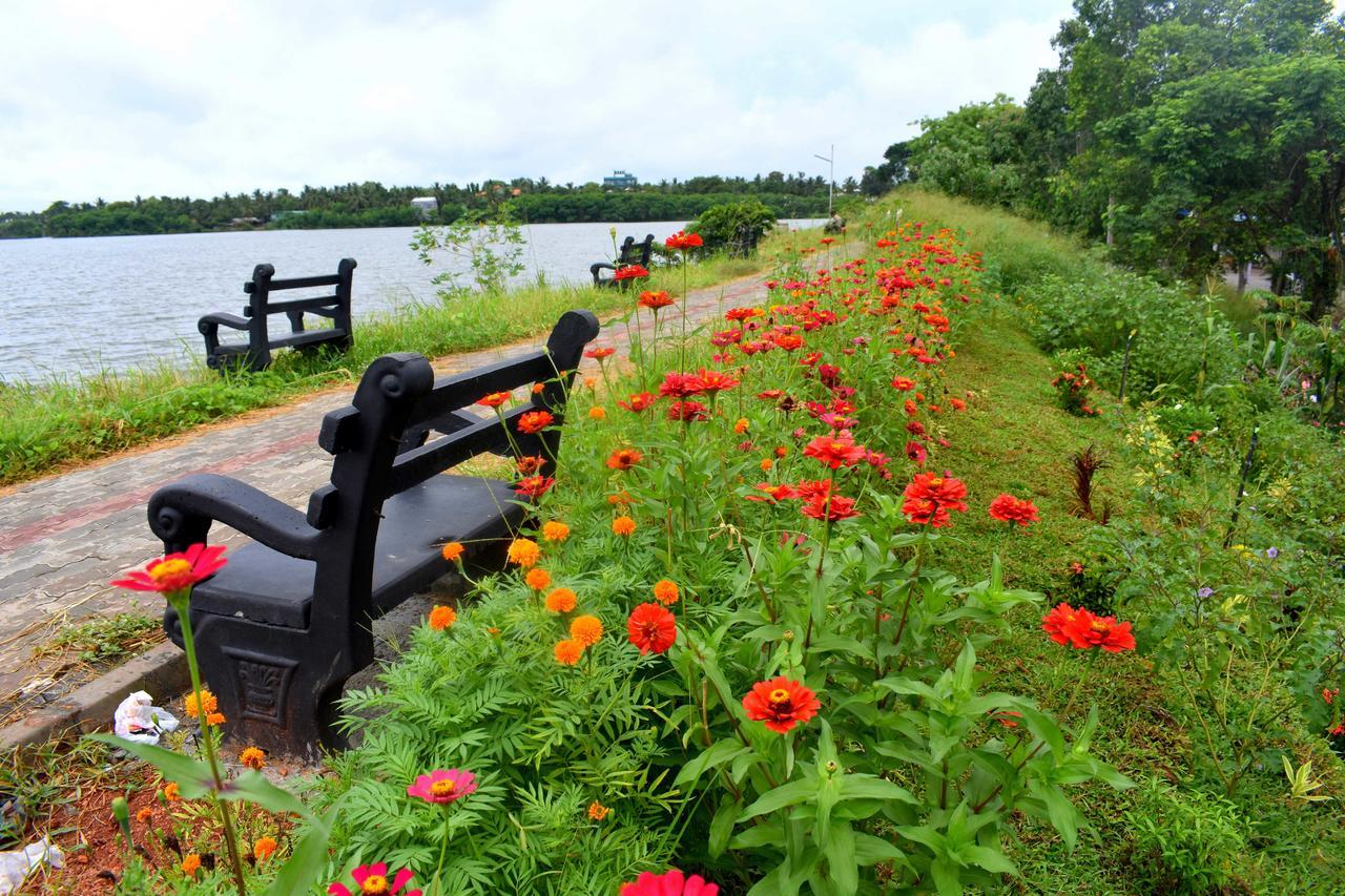 Lake City Resort Anuradhapura Exterior photo